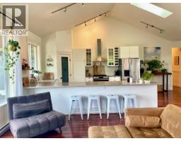 Porch - 897 Pratt Rd, Mill Bay, BC V8H1H6 Photo 12