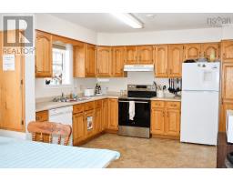 105 Park Street, Truro, NS B2N3J5 Photo 9