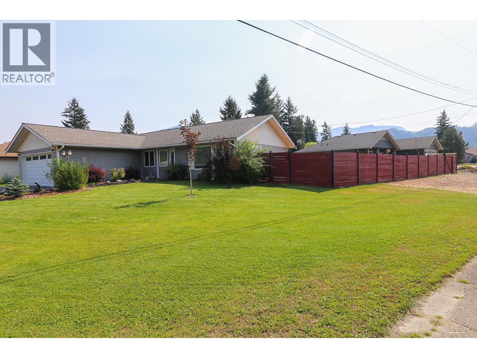 566 Mclean Road, Barriere