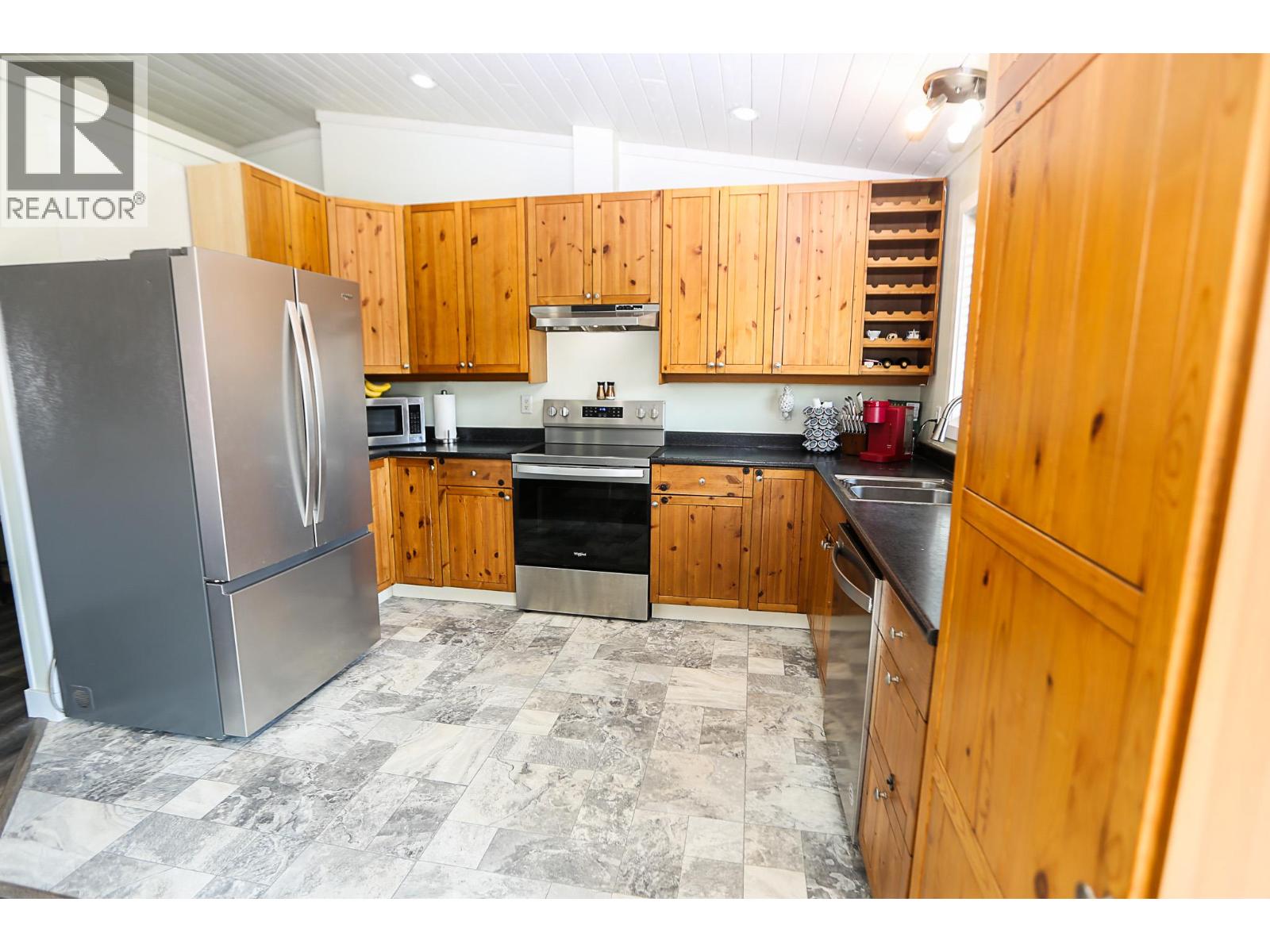 566 Mclean Road, Barriere