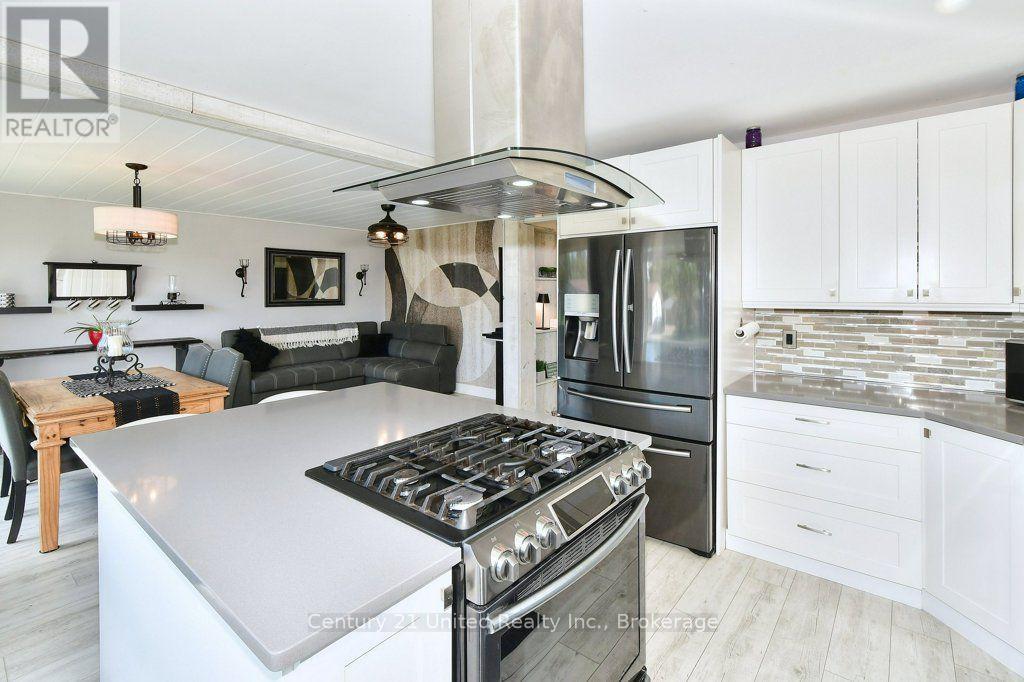10 KIRKWOOD CRESCENT - Image 15