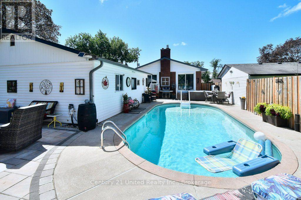 10 KIRKWOOD CRESCENT - Image 39