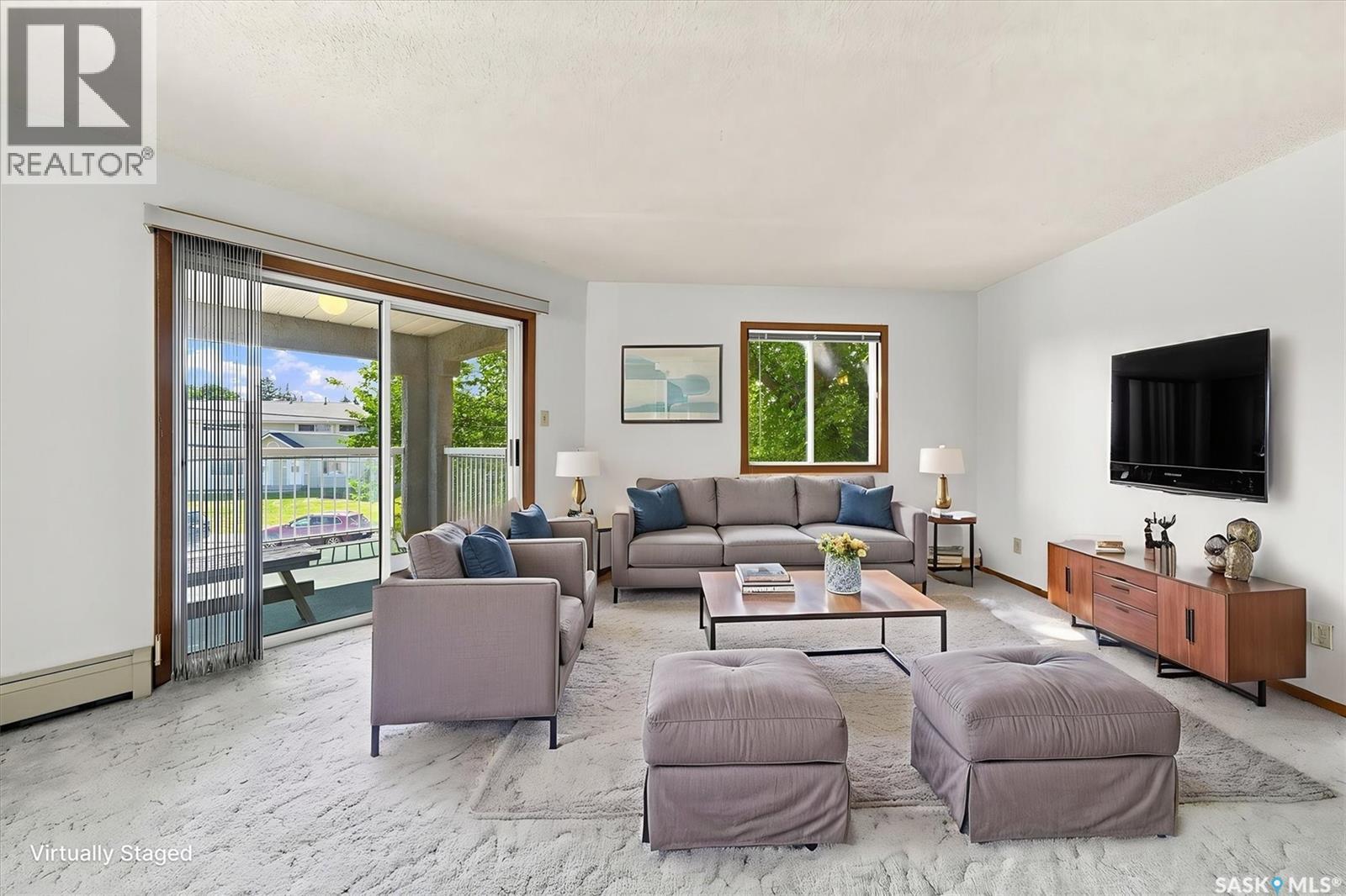 #202 1215 Louise AVENUE - 3
