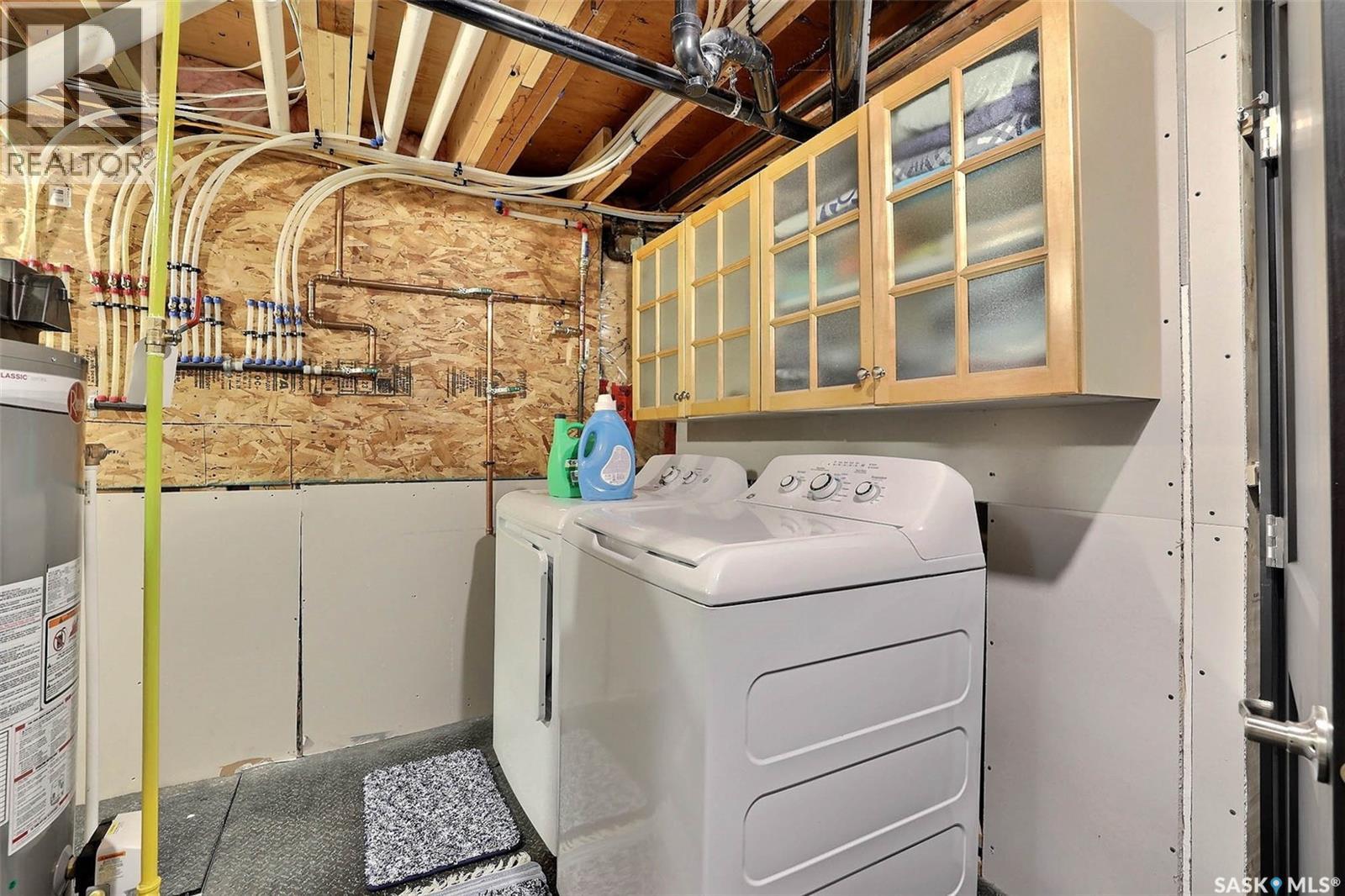34 Elmwood PLACE - 34