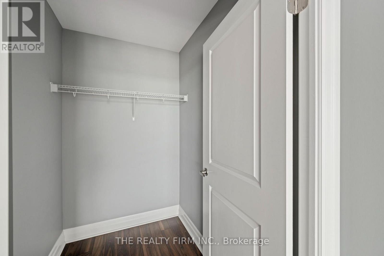 #701 260 VILLAGEWALK BOULEVARD - Image 21