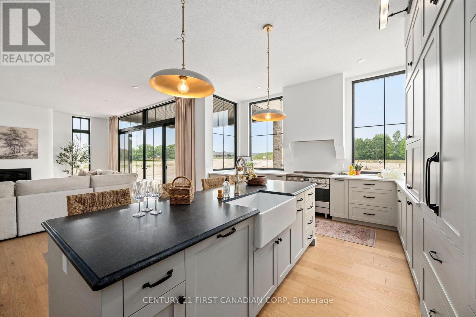876 WHITE PINE STREET - Image 12