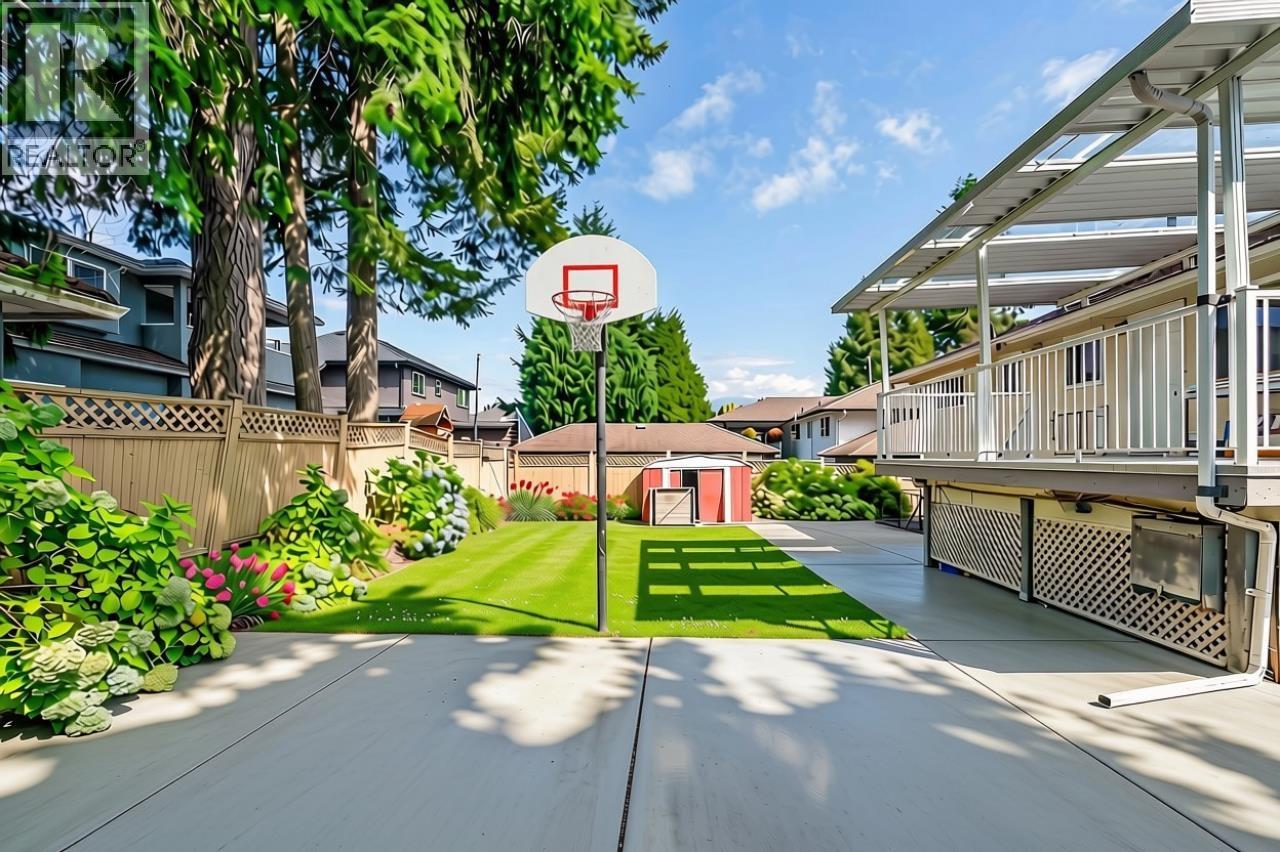 675 DUNCAN AVENUE, Burnaby