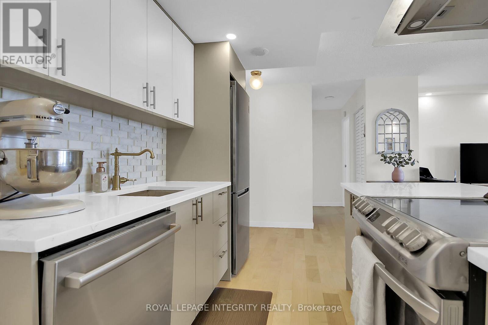 2 Bed, 1 Bath House for Sale in Ottawa – 2701 – 1785 FROBISHER LANE, Ottawa – MLS# X13688326 - Image 21