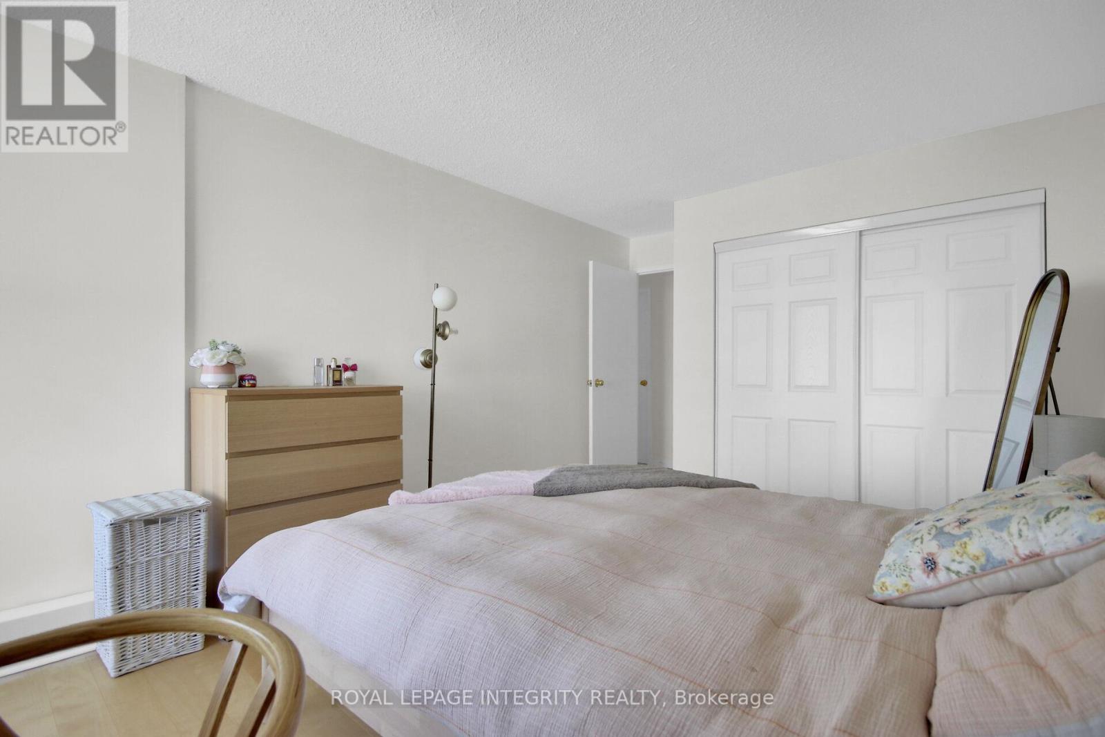 2 Bed, 1 Bath House for Sale in Ottawa – 2701 – 1785 FROBISHER LANE, Ottawa – MLS# X13688326 - Image 32