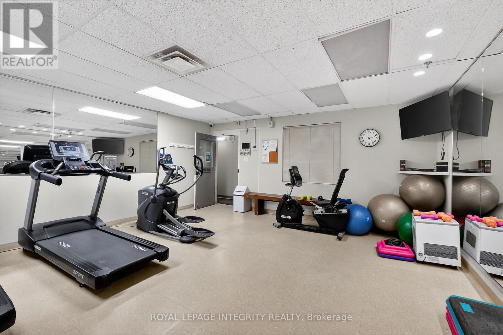 2 Bed, 1 Bath House for Sale in Ottawa – 2701 – 1785 FROBISHER LANE, Ottawa – MLS# X13688326 - Image 43