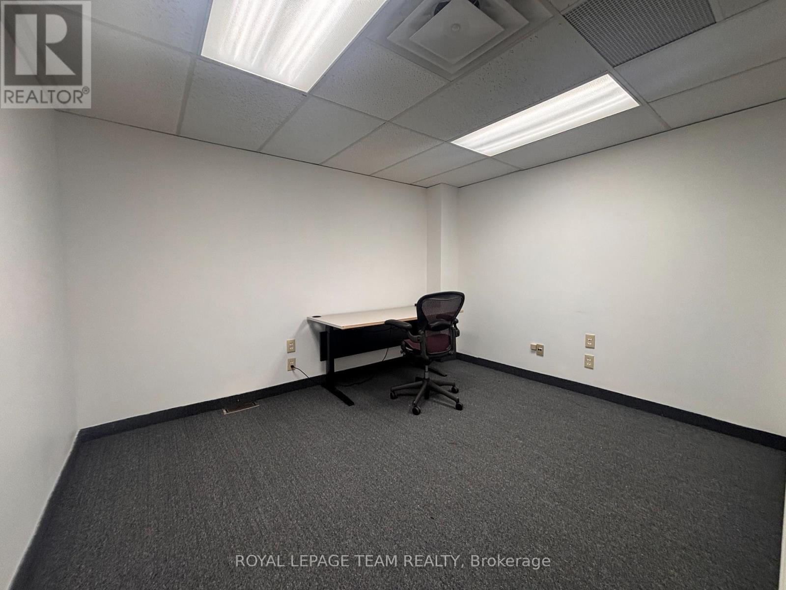 Office for Rent in Ottawa – 12 & 14 – 1010 POLYTEK STREET, Ottawa – MLS# X13688360 - Image 13