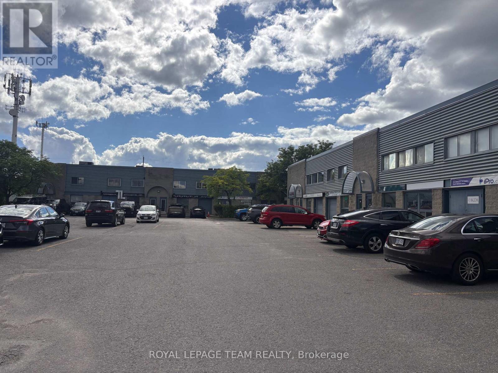 Office for Rent in Ottawa – 12 & 14 – 1010 POLYTEK STREET, Ottawa – MLS# X13688360 - Image 23