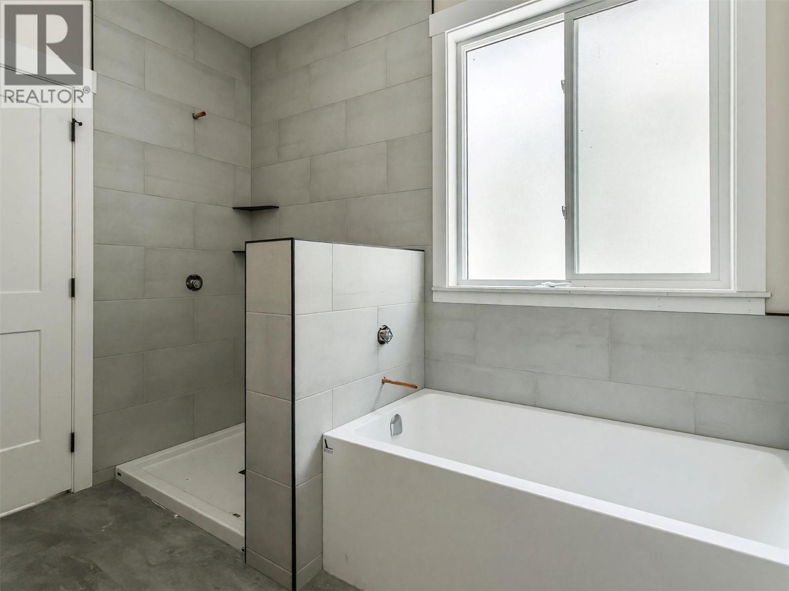 1450 21 Street NE - Image 13