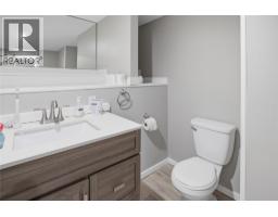 943 Surrey Avenue, Kamloops, BC V2B1R1 Photo 24