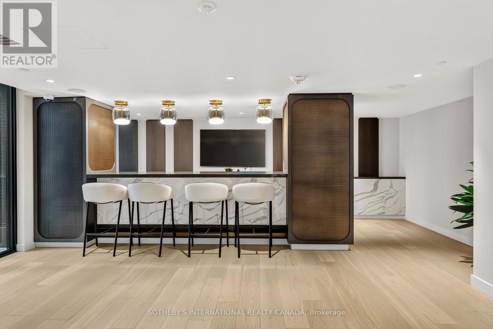 #2302 127 BROADWAY AVENUE - Image 32