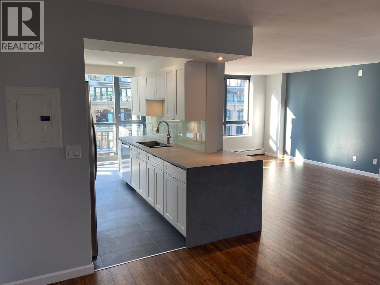 701 289 DRAKE STREET, Vancouver