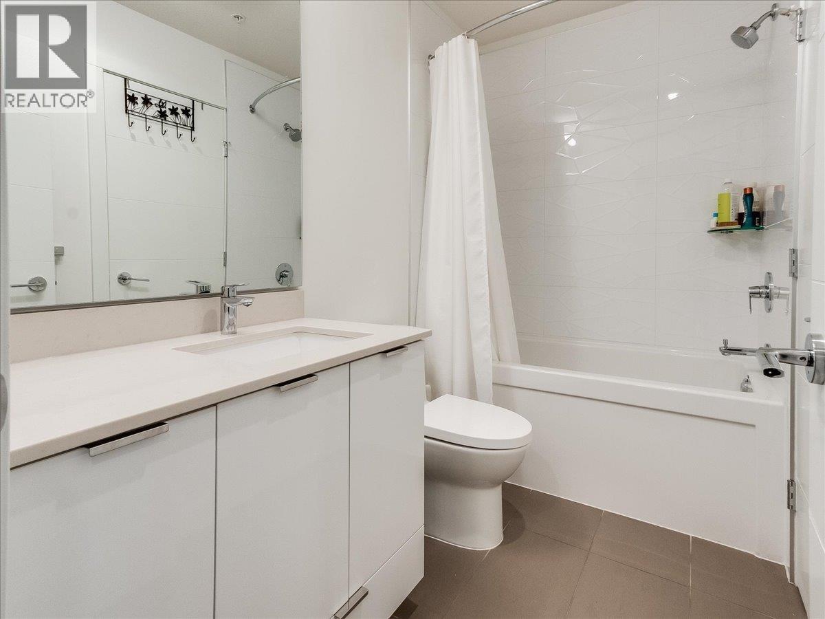 406 108 E 8TH STREET, North Vancouver