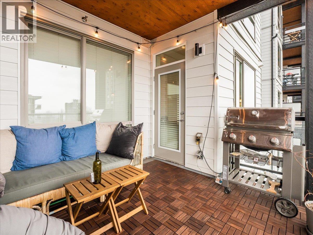 406 108 E 8TH STREET, North Vancouver