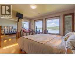 1602 Chart Drive, Pender Island, BC V0N2M2 Photo 10