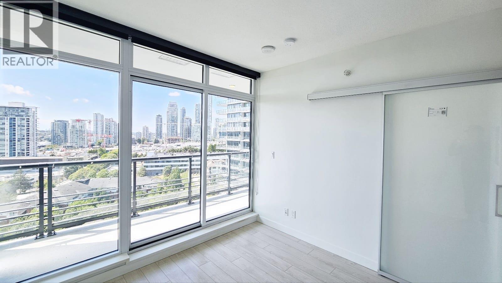 9xx 4730 LOUGHEED HIGHWAY, Burnaby