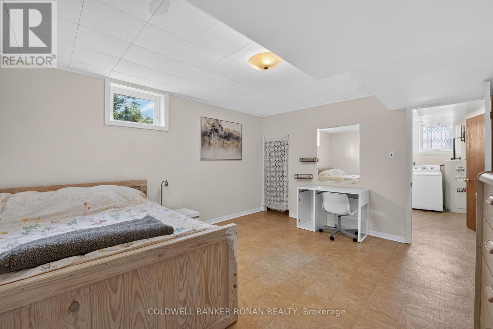 9 VINE STREET - Image 33