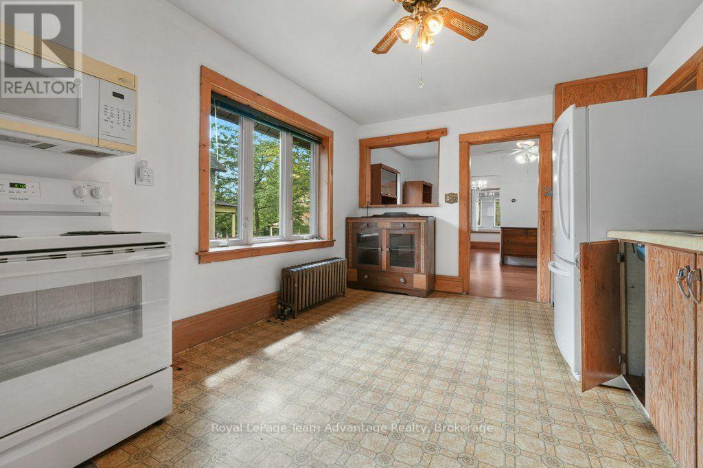 111 GIBSON ST STREET - 13