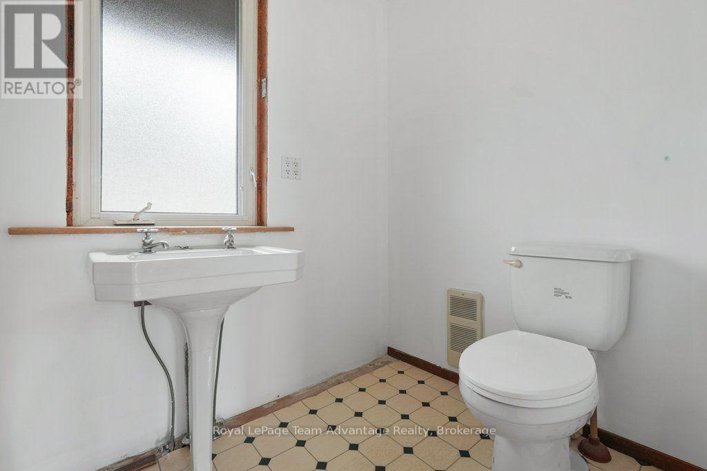 111 GIBSON ST STREET - 20