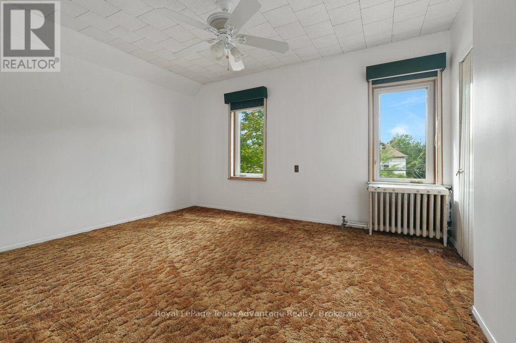 111 GIBSON ST STREET - Image 21