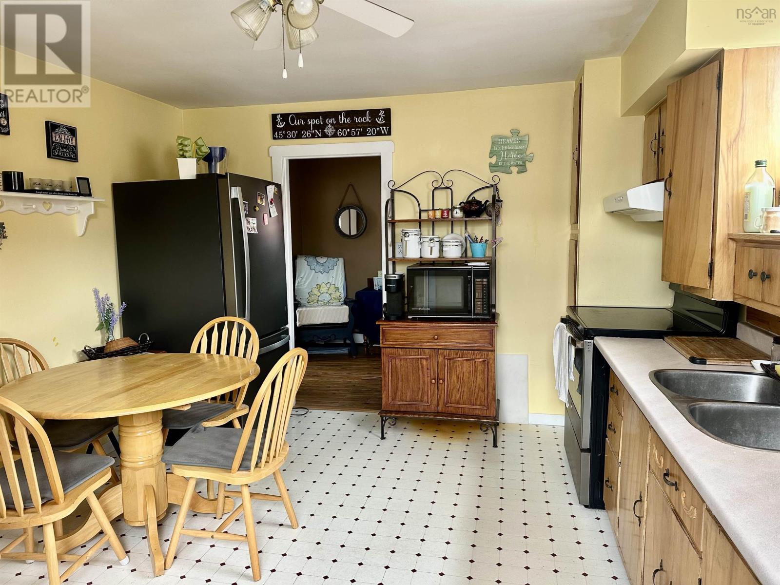3712 Highway 206 - 11