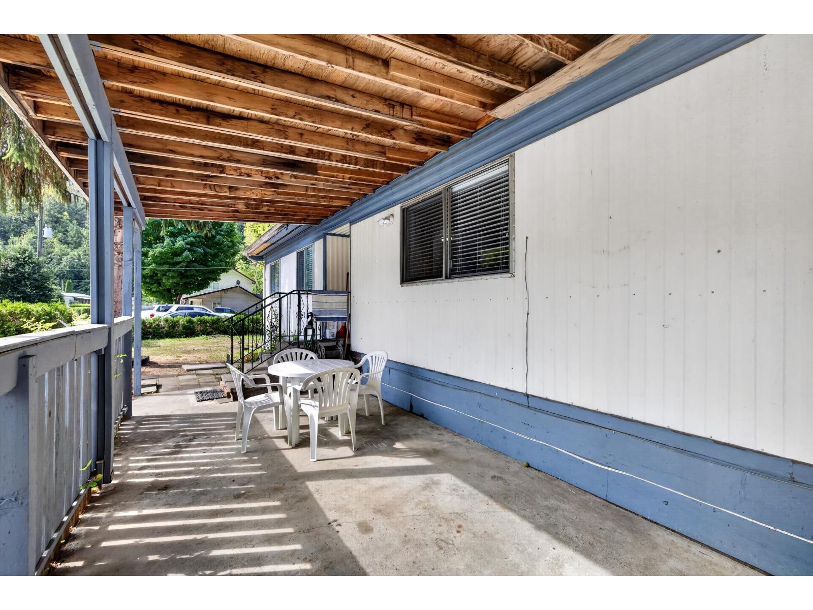 109 3942 COLUMBIA VALLEY ROAD, Cultus Lake East, Cultus Lake