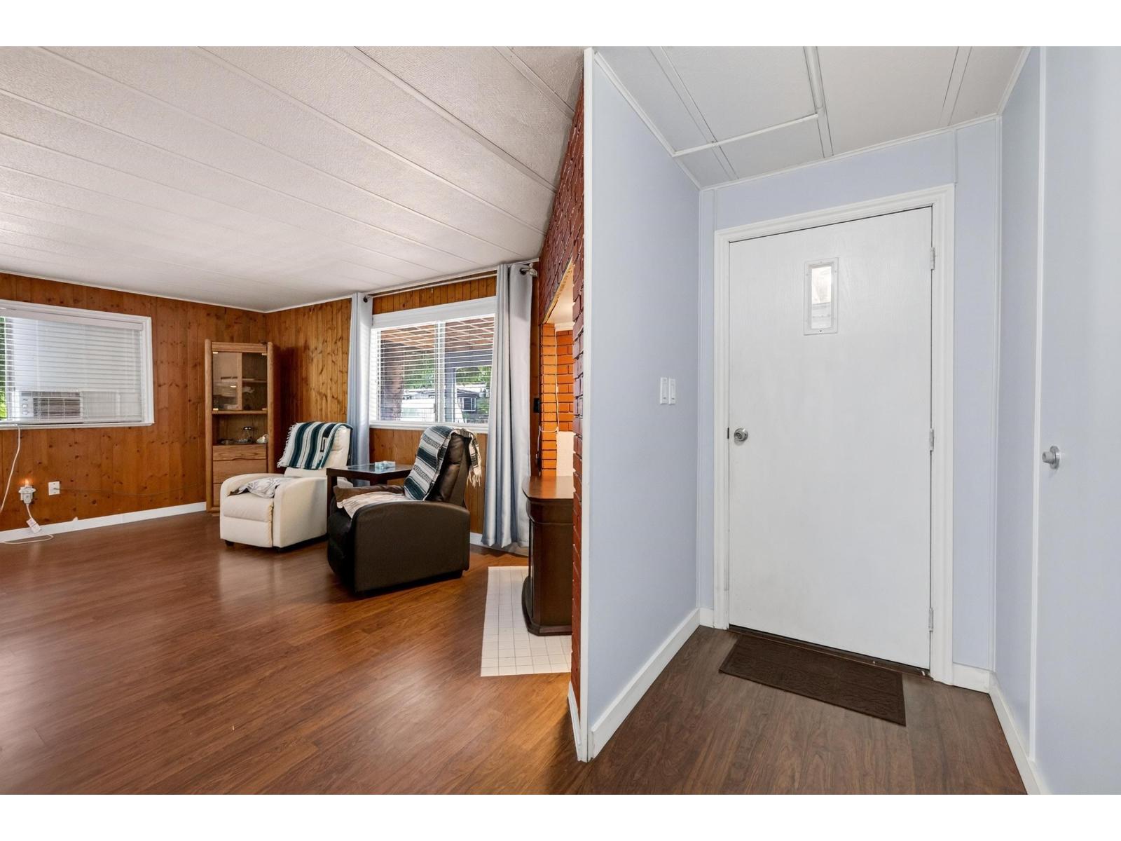 109 3942 COLUMBIA VALLEY ROAD, Cultus Lake East, Cultus Lake