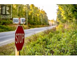 28817 Highway 16, Daajing Giids City, BC V0T1J0 Photo 33