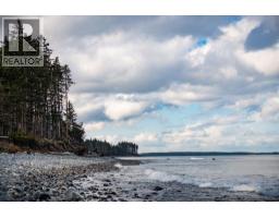 28817 Highway 16, Daajing Giids City, BC V0T1J0 Photo 9