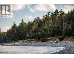 28817 Highway 16, Daajing Giids City, BC V0T1J0 Photo 8
