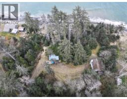 28817 Highway 16, Daajing Giids City, BC V0T1J0 Photo 10