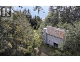 28817 Highway 16, Daajing Giids City, BC V0T1J0 Photo 15