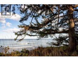 28817 Highway 16, Daajing Giids City, BC V0T1J0 Photo 30