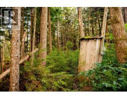 28817 Highway 16, Daajing Giids City, BC V0T1J0 Photo 23
