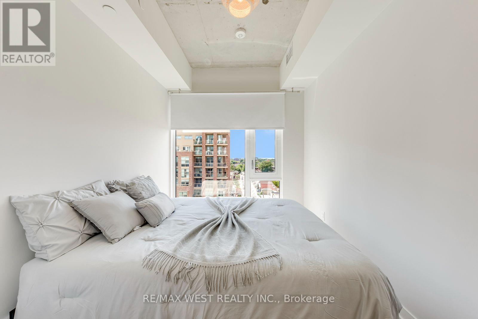 #910 1808 ST. CLAIR AVENUE W - 23