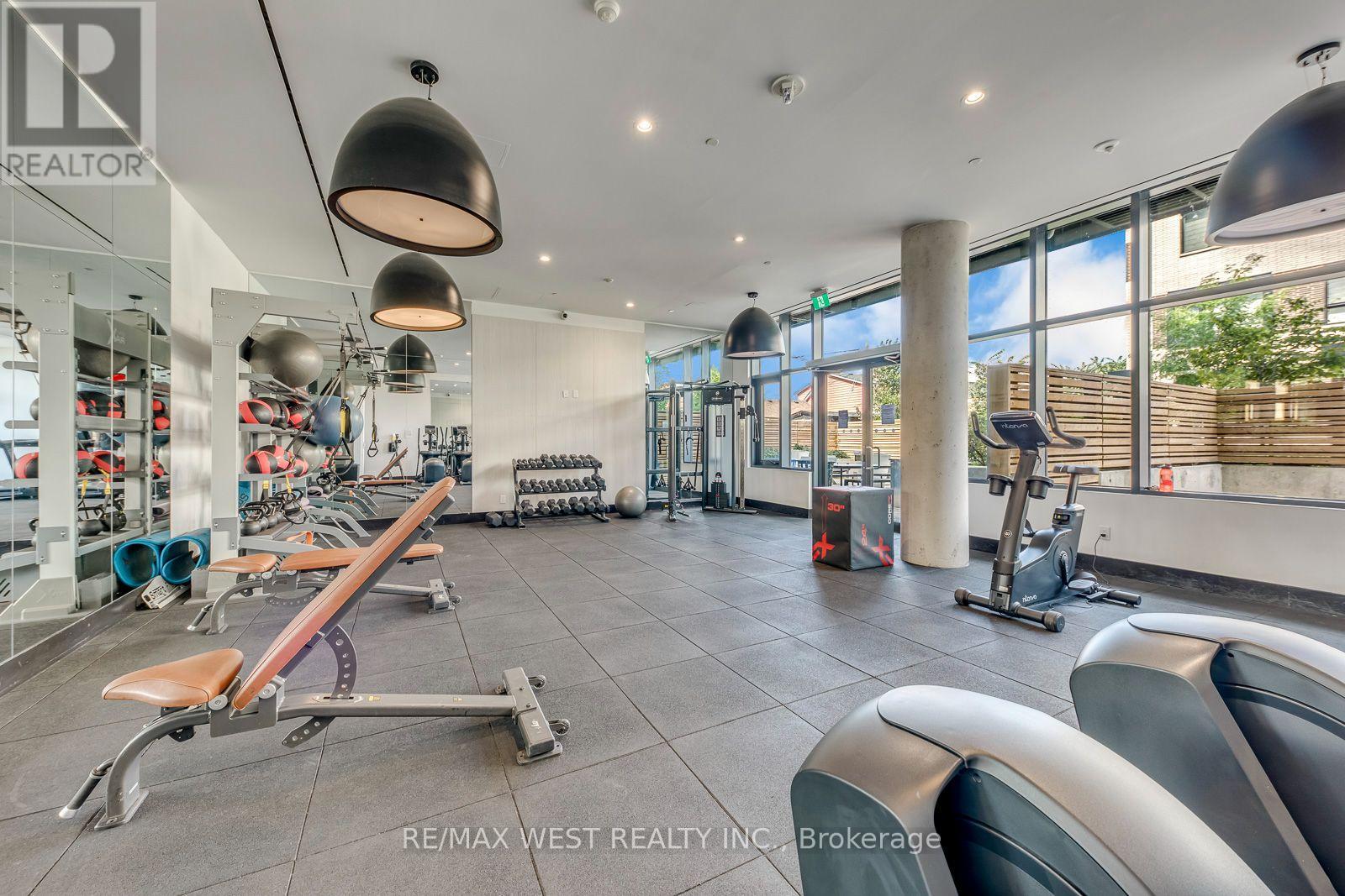 #910 1808 ST. CLAIR AVENUE W - Image 35