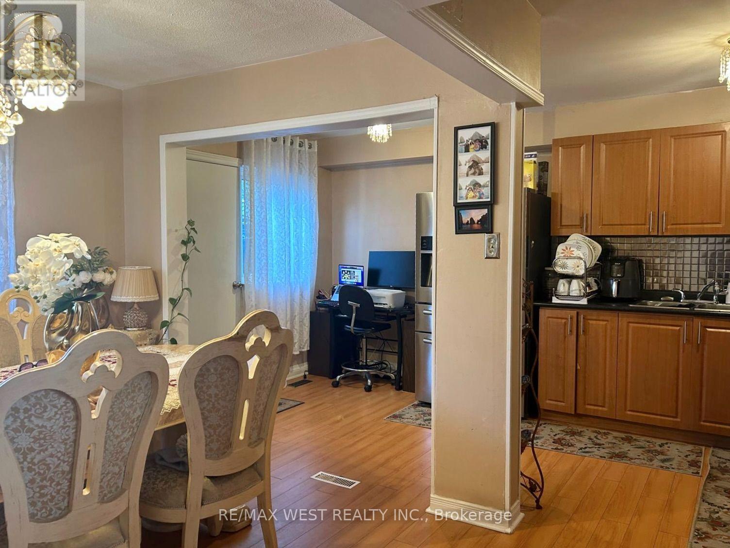 #134 6458 FINCH AVENUE W - 12