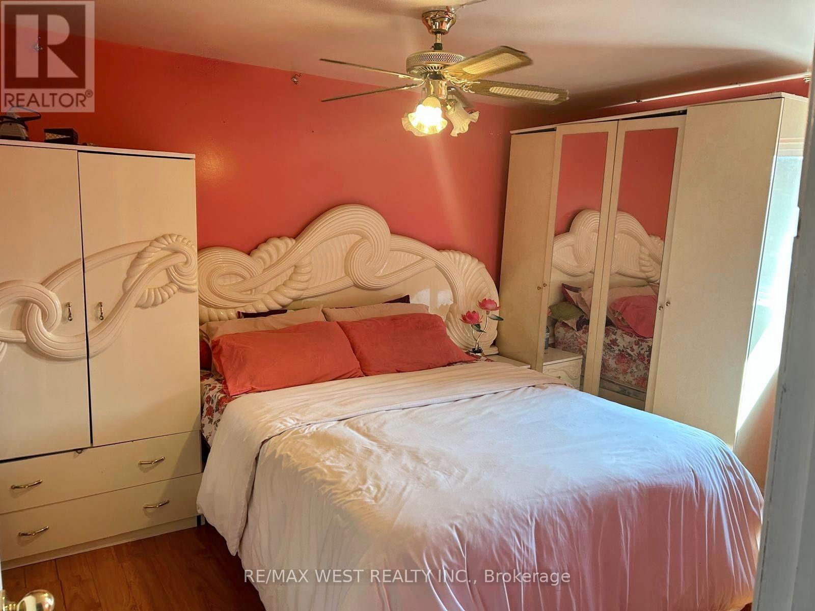 #134 6458 FINCH AVENUE W - 16