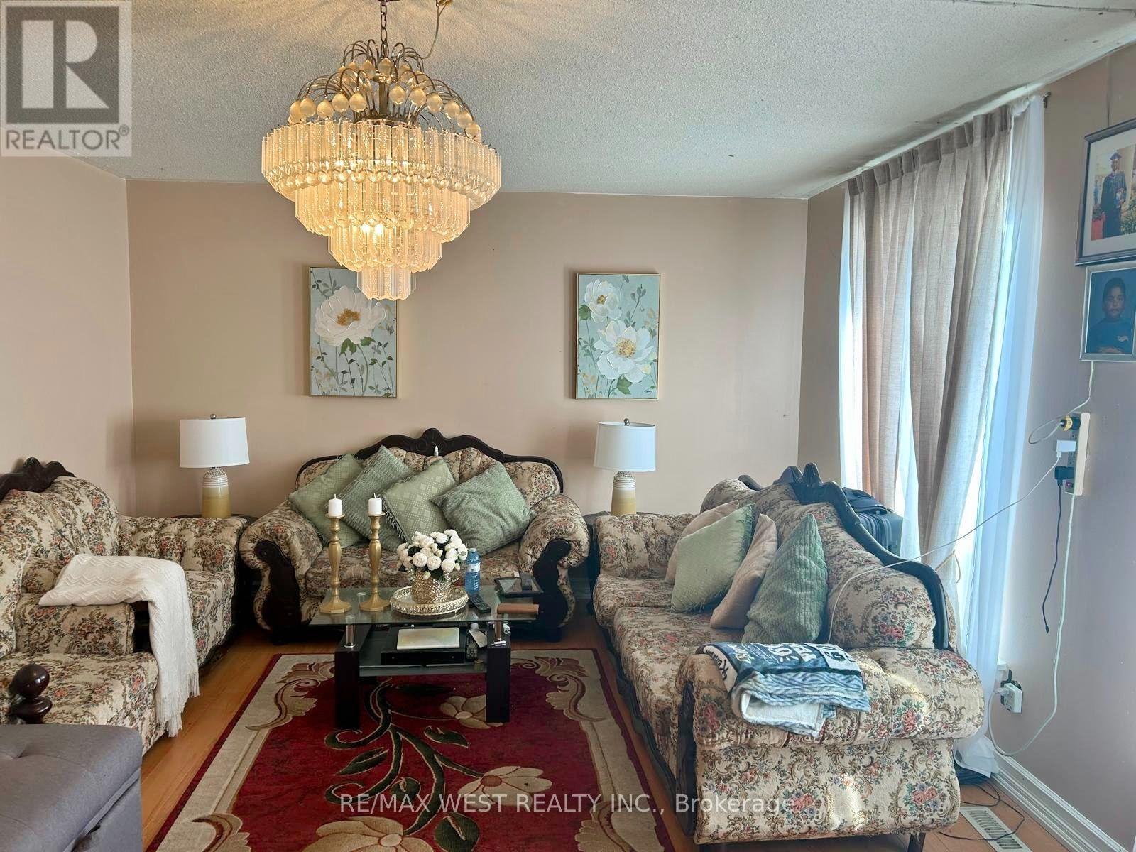 #134 6458 FINCH AVENUE W - 5