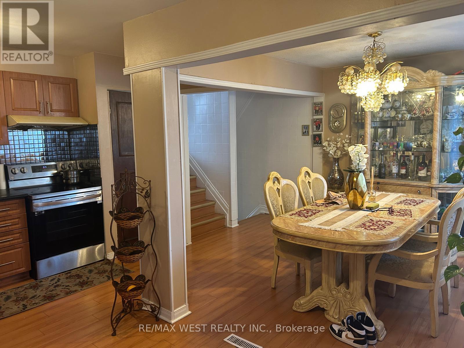 #134 6458 FINCH AVENUE W - 8