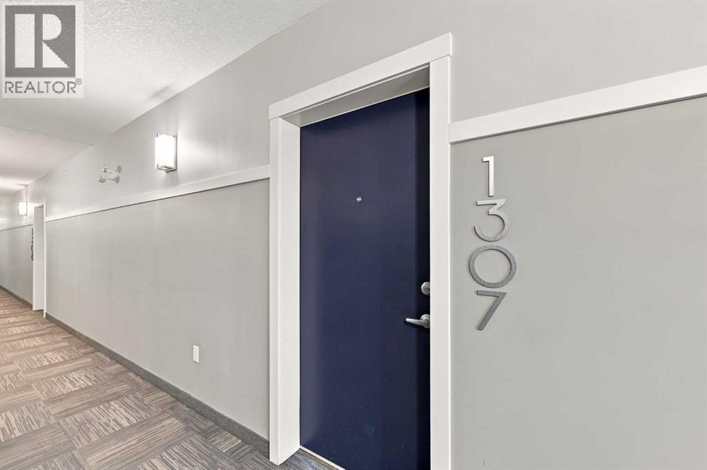 #1307 42 Cranbrook Gardens SE - 22