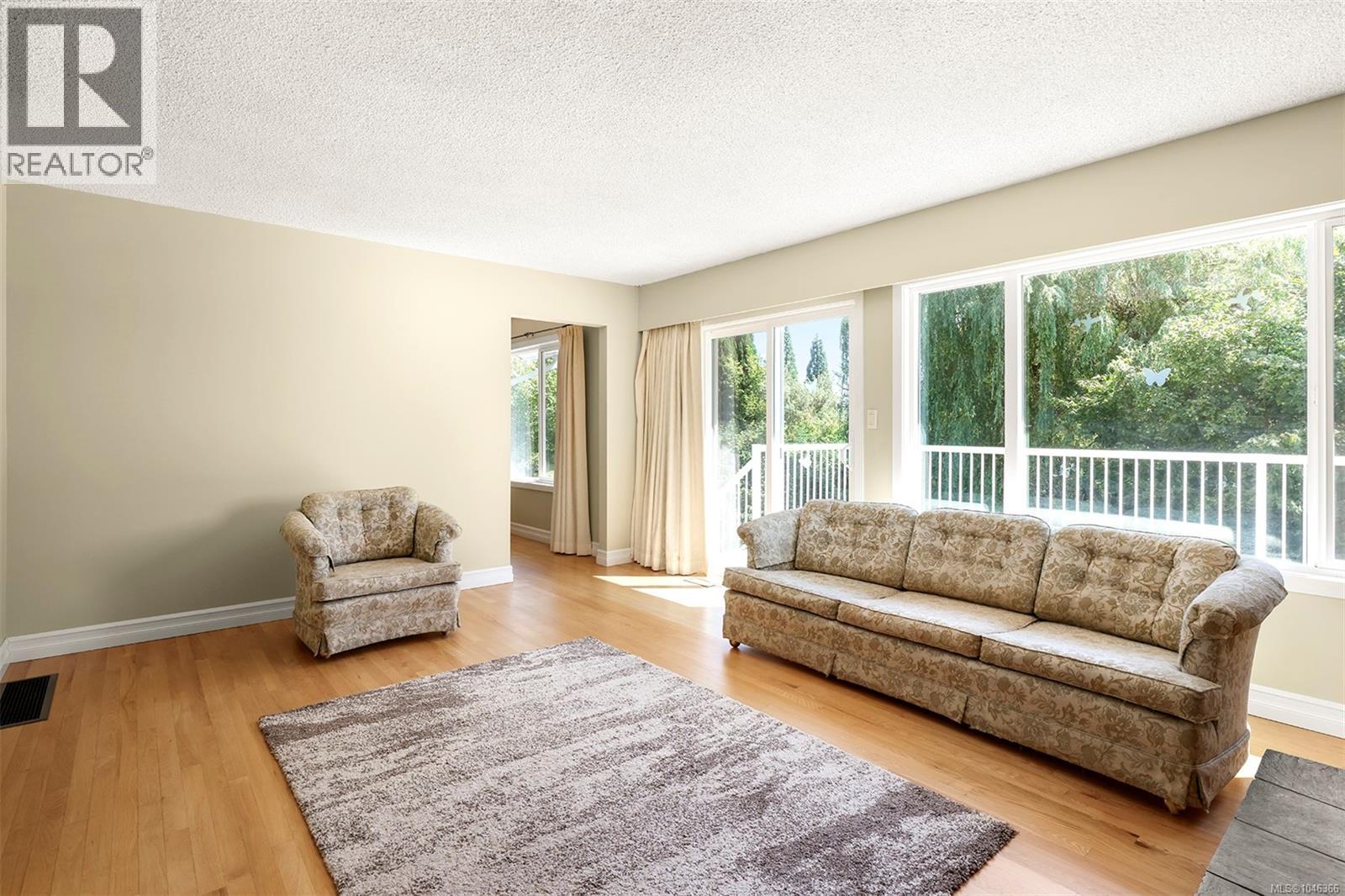 2275 Milford Rd - 11