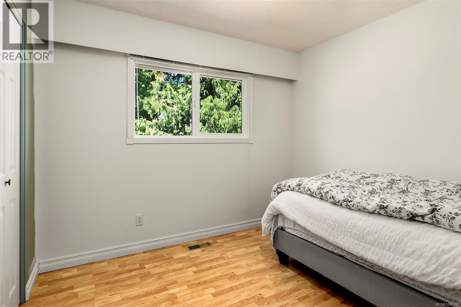 2275 Milford Rd - 18