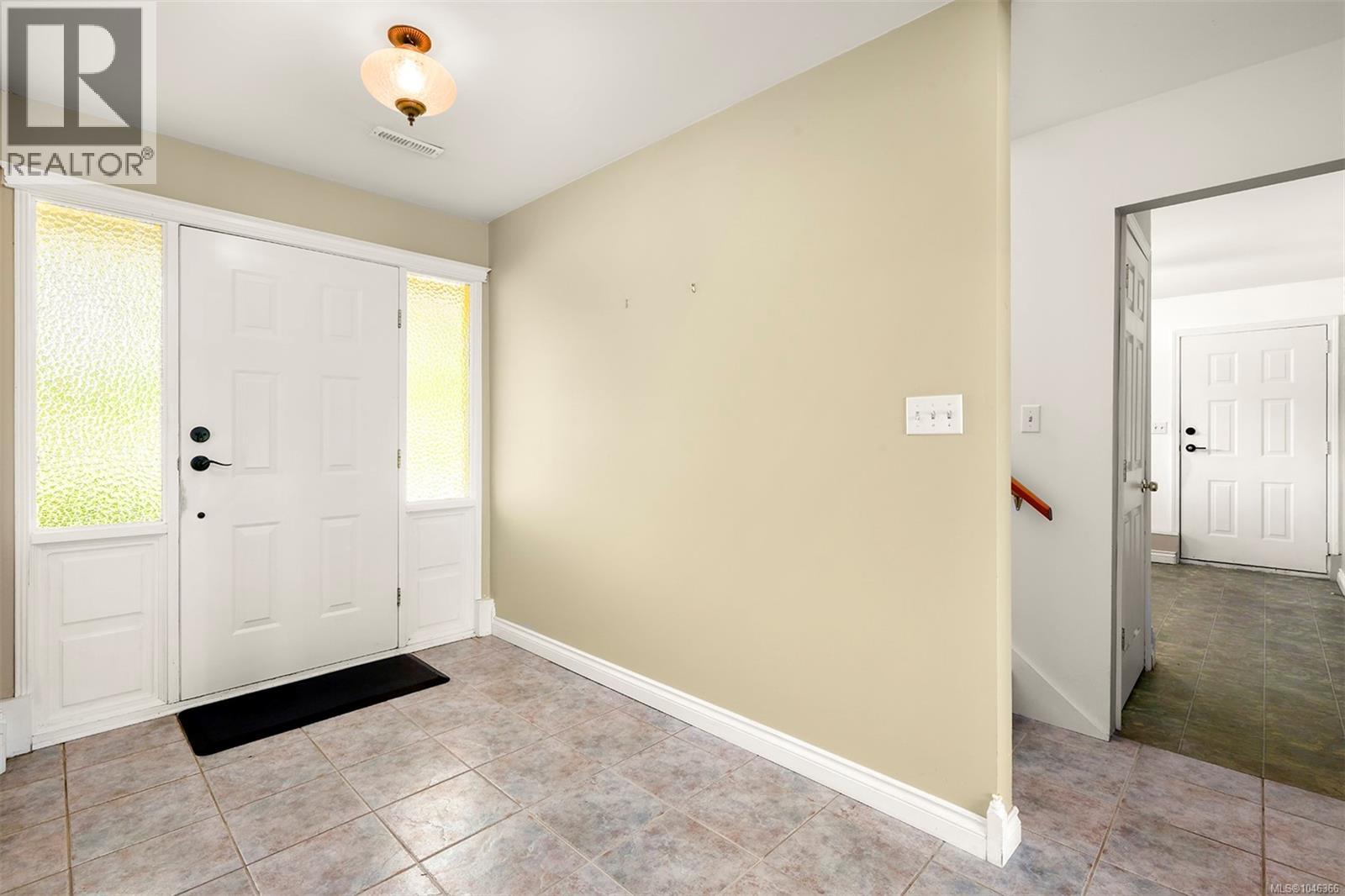 2275 Milford Rd - Image 25