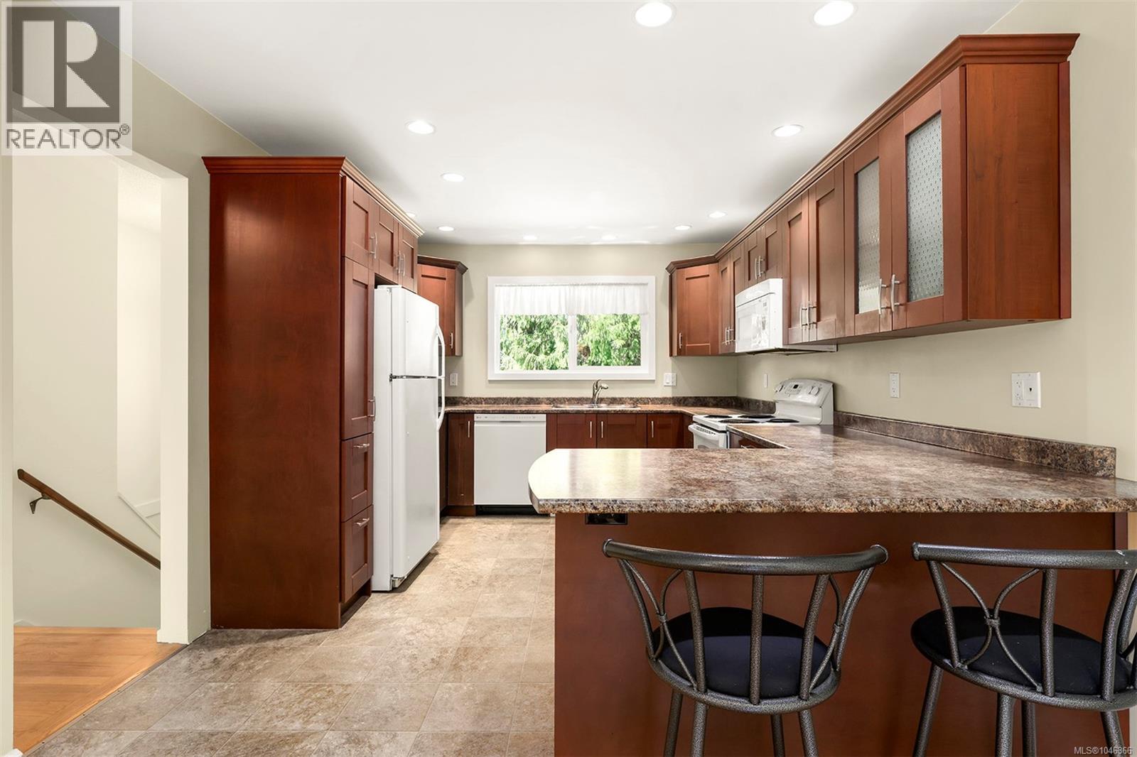 2275 Milford Rd - 8