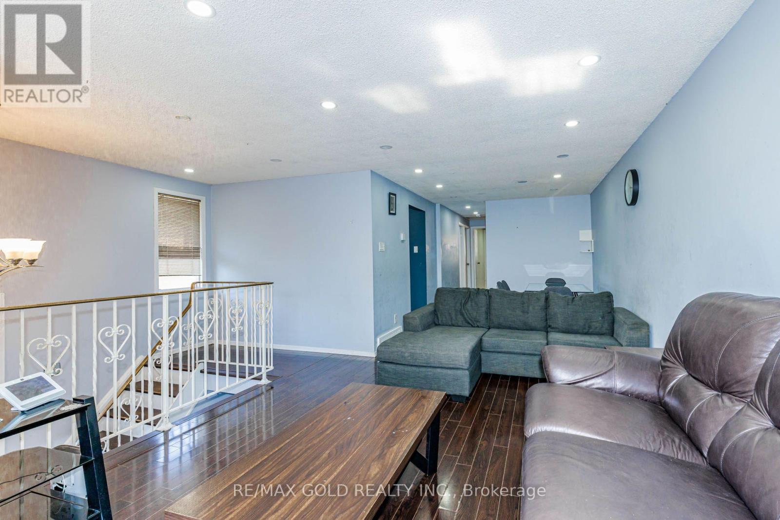 58 HOMESTEAD PLACE - Image 11
